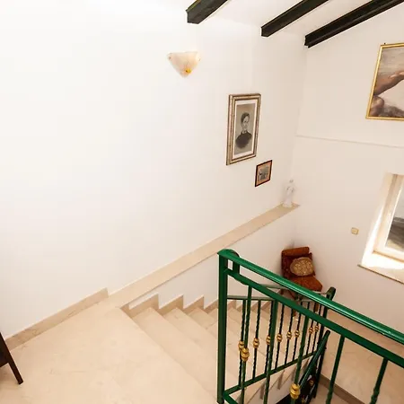 Apartment Mima